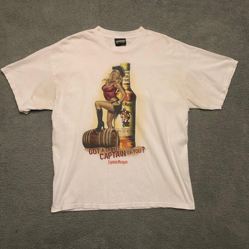 Vintage Captain‎ Morgan Spiced Rum T-Shirt White Graphic Promo Pin Up Girl XL
